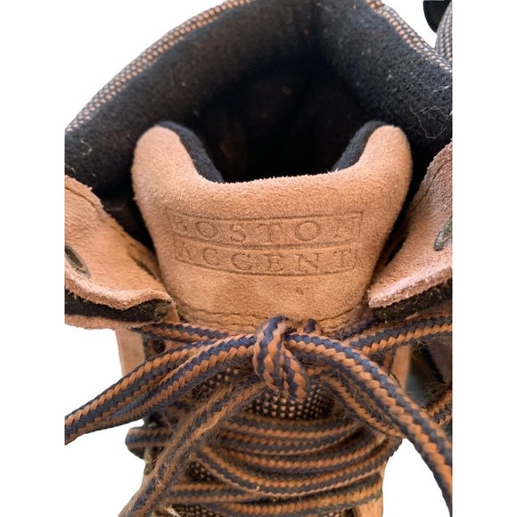 9M Boston Accent "Sleek" Women's Lace Up Winter Duck Boots Tan Suede and Navy Bl - Picture 7 of 11